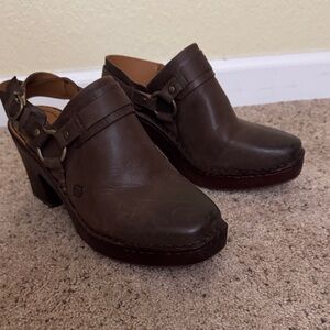 NWOT Born Dark Brown Leather Mules Size 10M